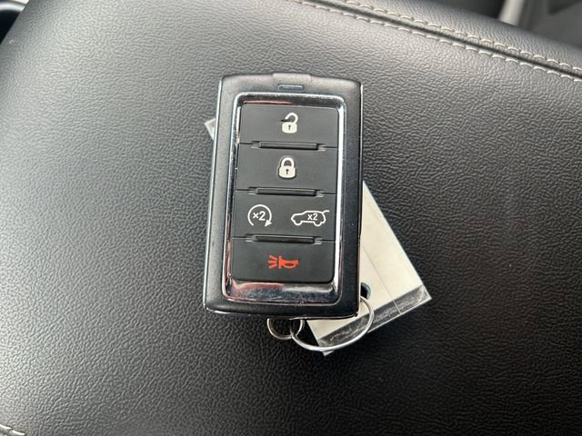 Used 2023 Jeep Grand Cherokee L Limited AWD/4WD image 34