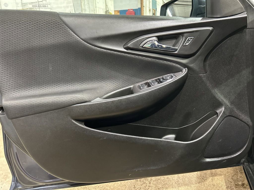 Used 2023 Chevrolet Malibu LT image 16