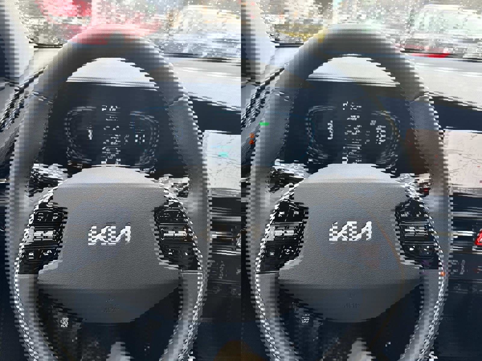 Used 2023 Kia Niro EX image 28