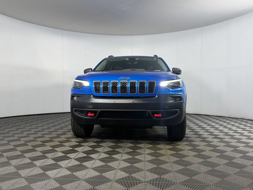 Used 2019 Jeep Cherokee Trailhawk w/ Cold Weather Group AWD/4WD image 3