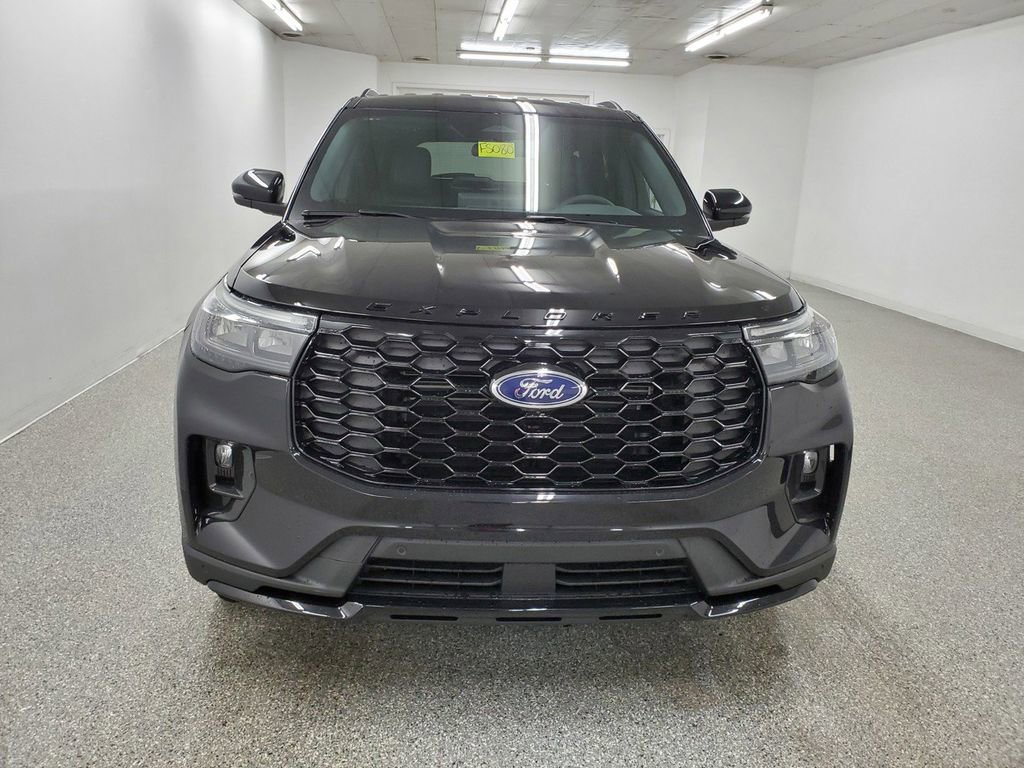 New 2026 Ford Explorer ST-Line AWD/4WD image 2