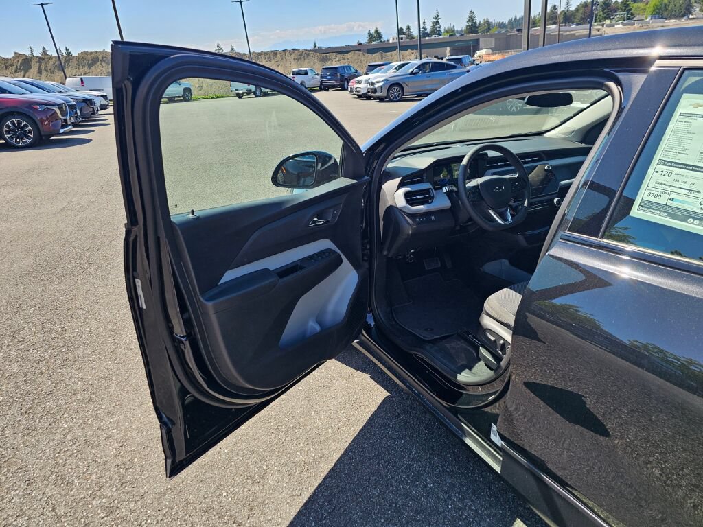 New 2027 Chevrolet Bolt LT w/ Comfort Package FWD image 18