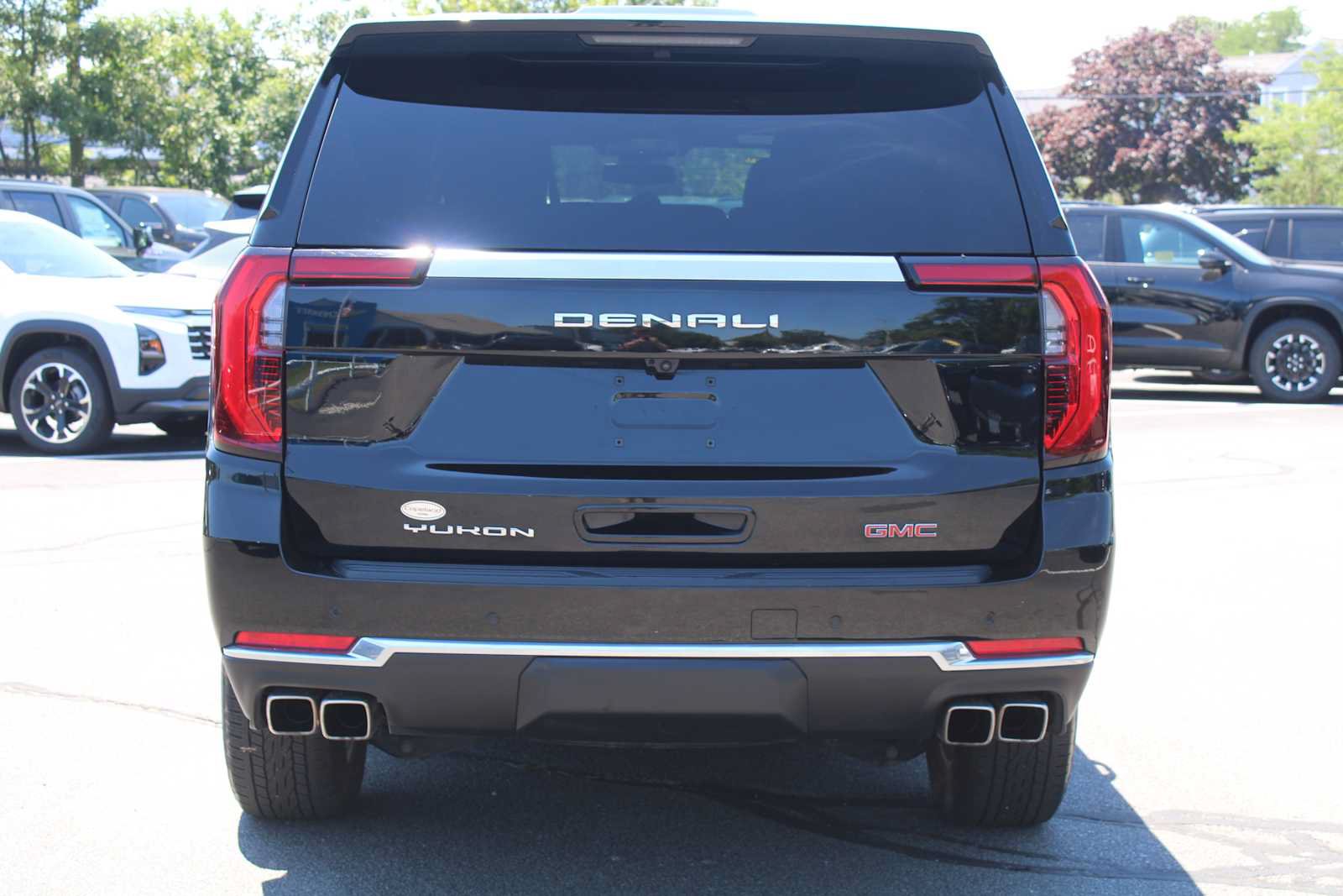 Certified 2025 GMC Yukon XL Denali AWD/4WD image 6