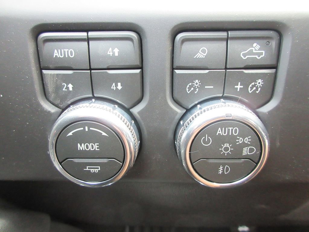 New 2026 GMC Sierra 1500 AT4 image 17