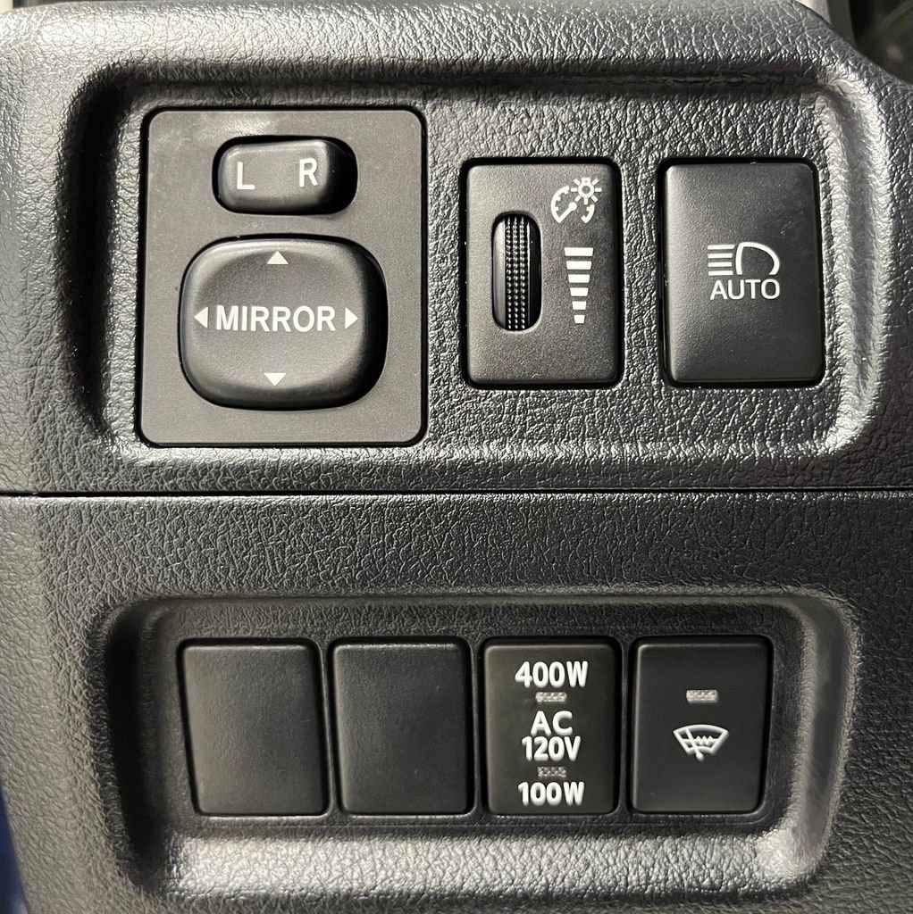 Used 2024 Toyota 4Runner TRD Off-Road Premium w/ Moonroof Package AWD/4WD image 33