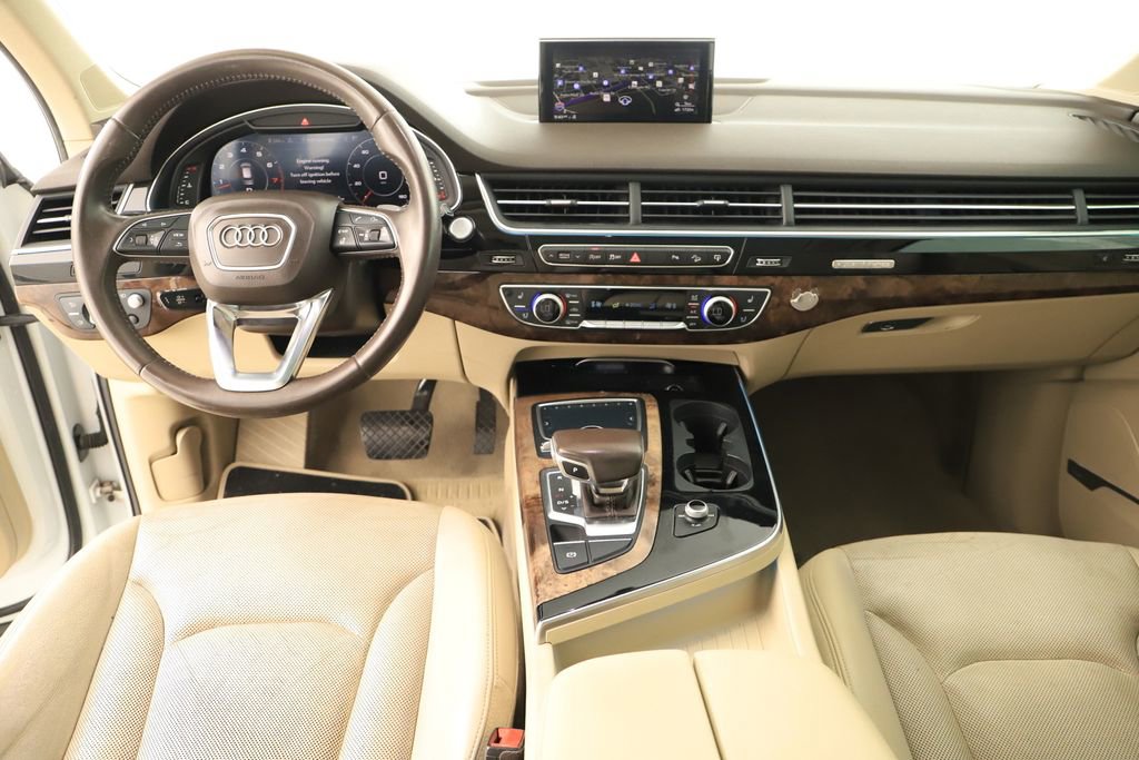 Used 2017 Audi Q7 3.0T Prestige w/ Prestige Package AWD/4WD image 18