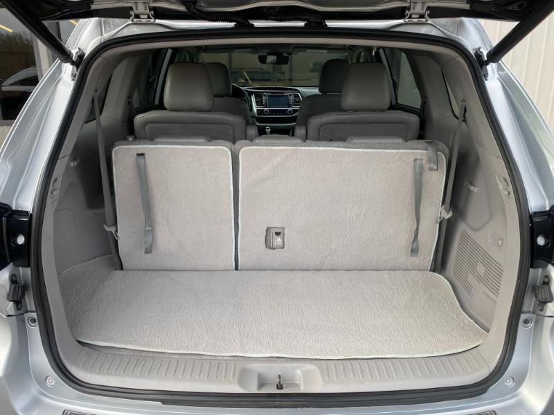 Used 2018 Toyota Highlander Limited Platinum image 10