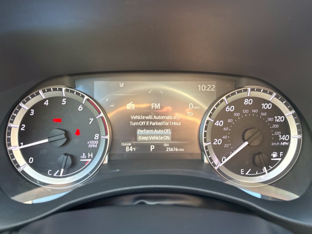 Used 2024 Toyota Highlander XLE AWD/4WD image 17