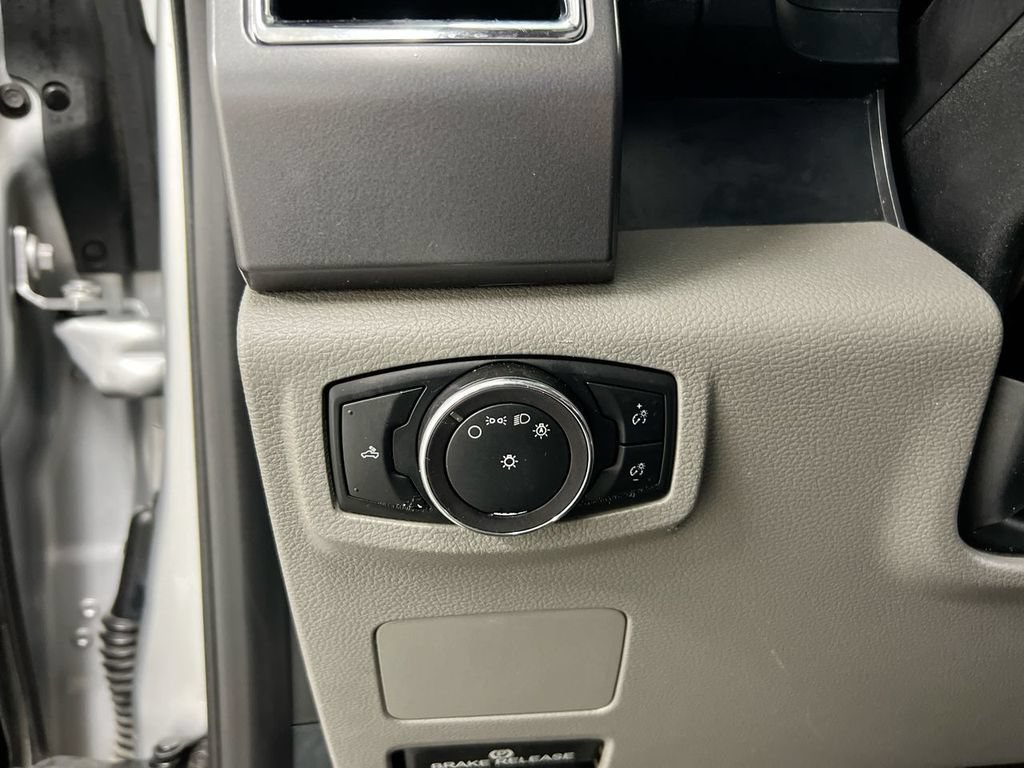 Used 2017 Ford F250 XLT AWD/4WD image 18