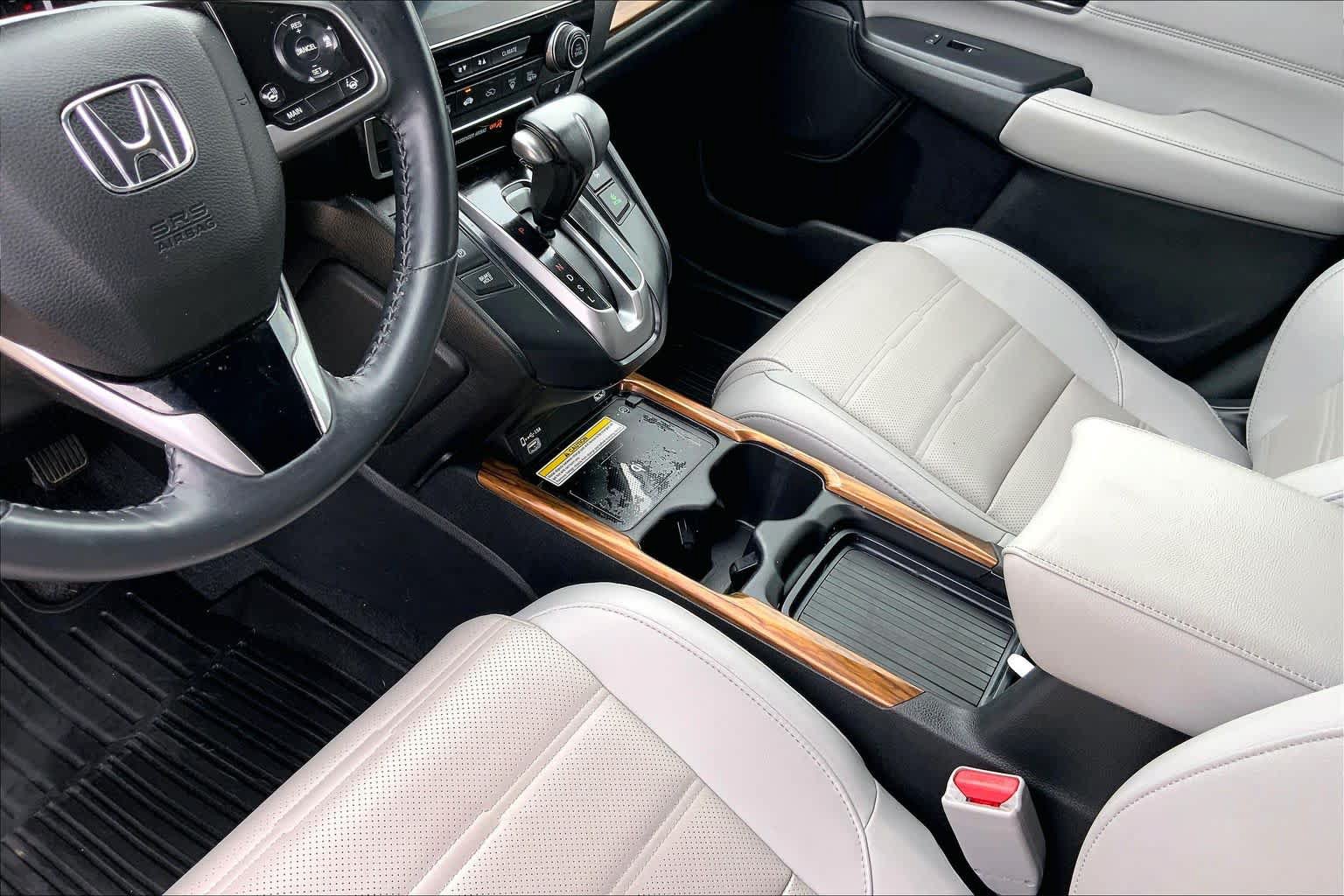 Used 2020 Honda CR-V Touring image 17
