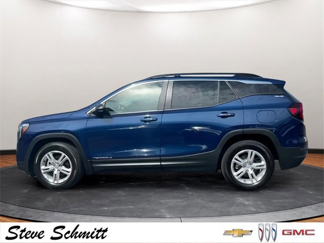 Certified 2023 GMC Terrain SLE w/ Driver Convenience Package image 5