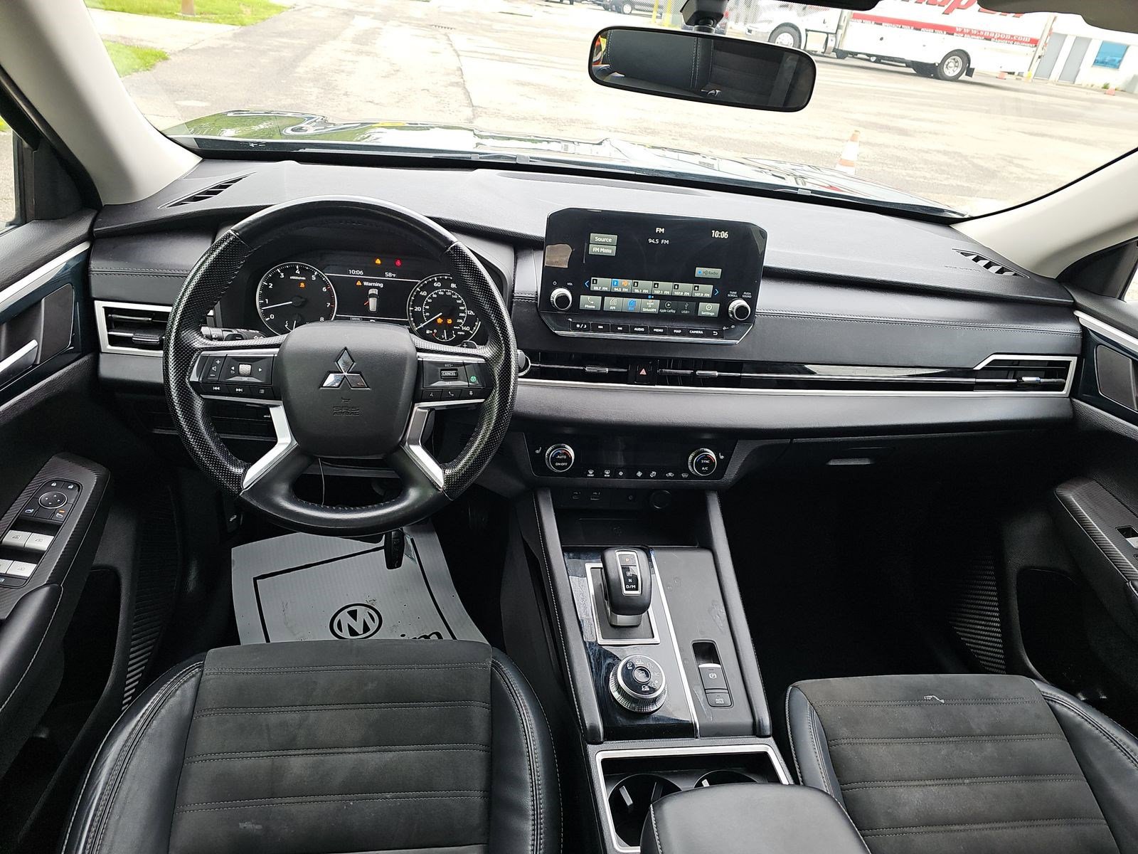 Used 2022 Mitsubishi Outlander SE AWD/4WD image 11