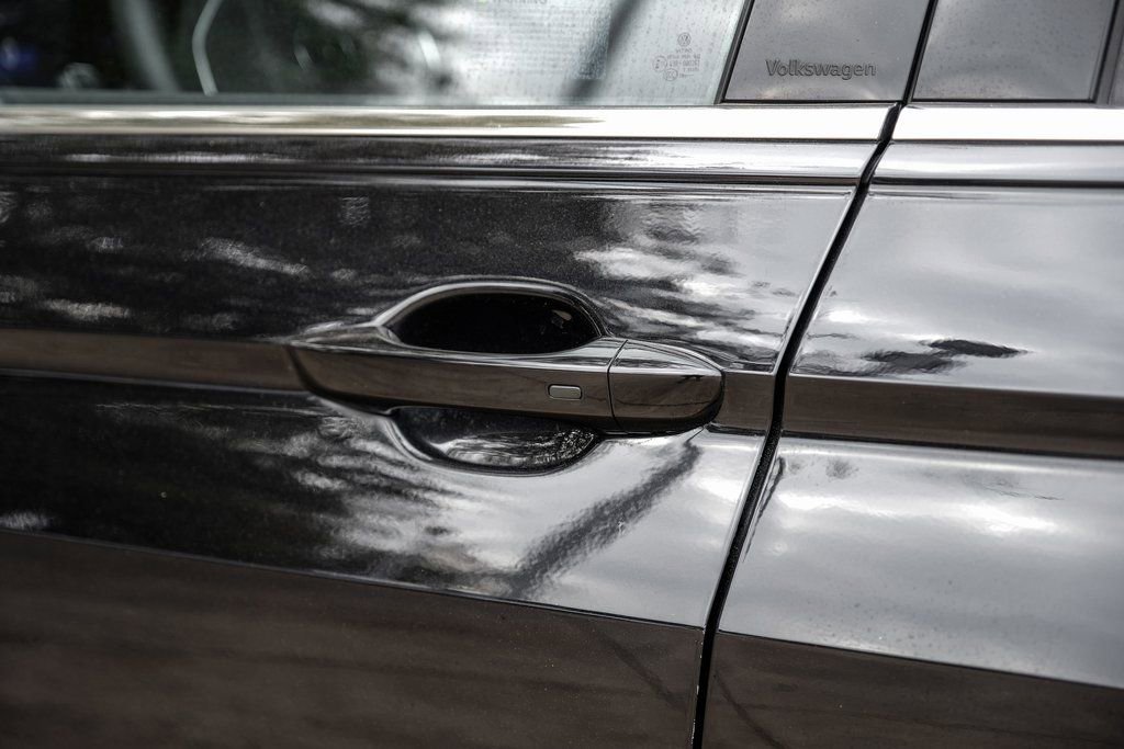 Used 2022 Volkswagen Tiguan SE image 55