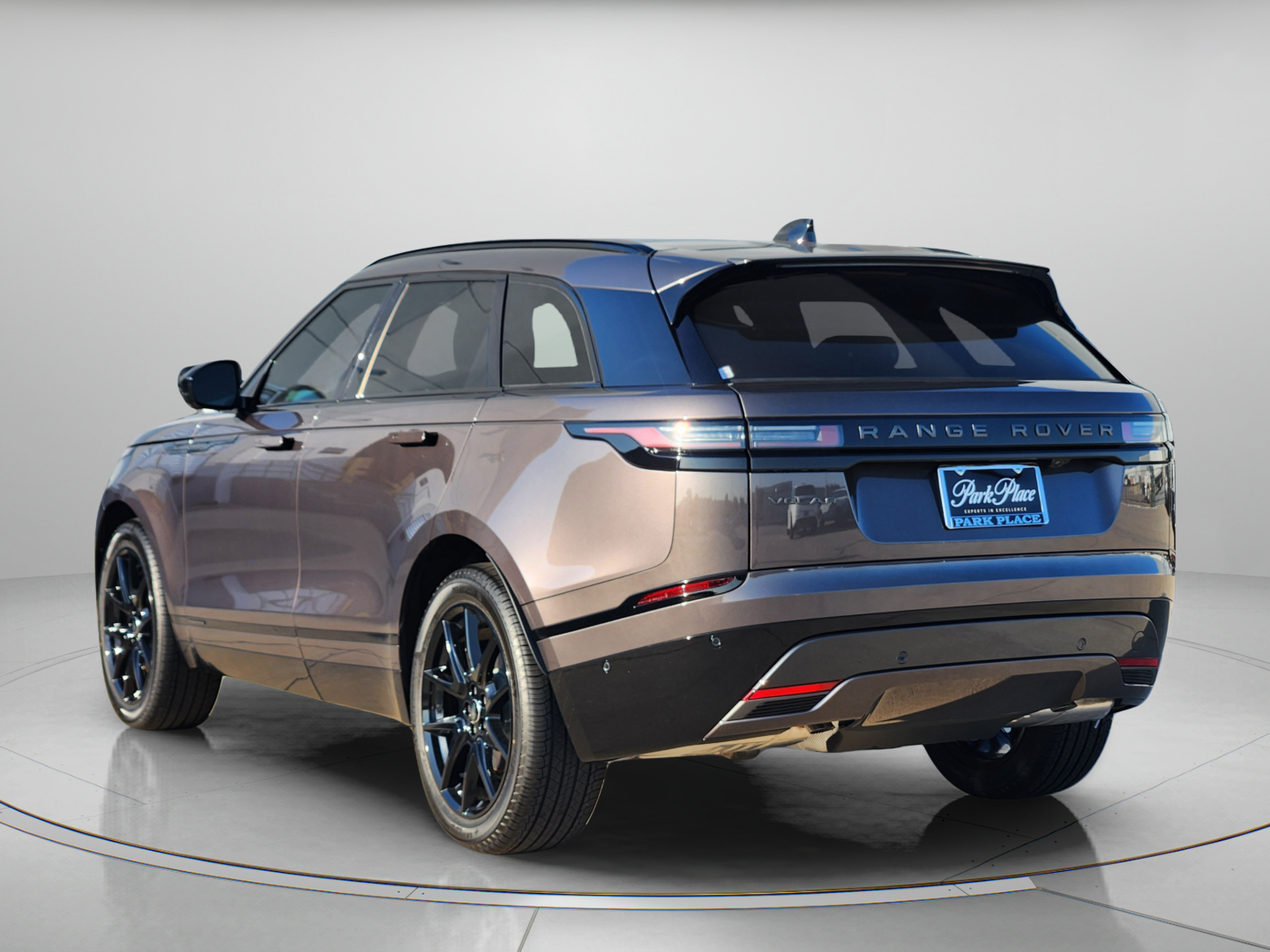 New 2026 Land Rover Range Rover Velar Belgravia AWD/4WD image 3