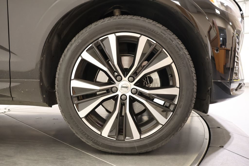 Used 2023 Volvo XC60 B5 Plus w/ Protection Package Premier AWD/4WD image 12