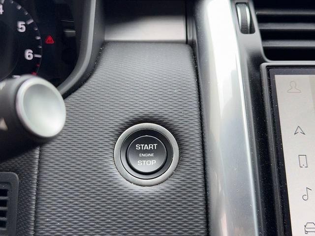 Used 2025 Land Rover Discovery Dynamic SE AWD/4WD image 20