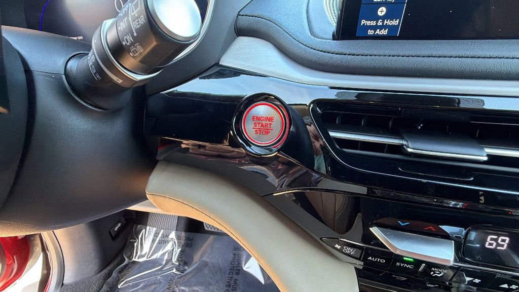 Used 2025 Acura MDX w/ Technology Package image 17