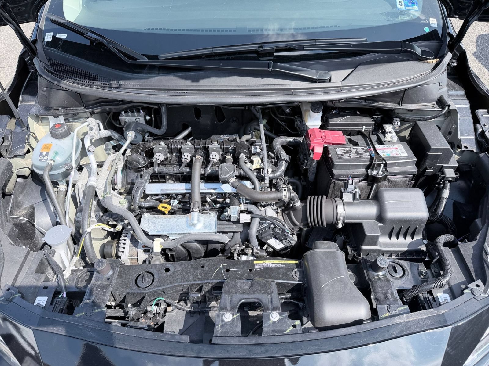 Used 2025 Nissan Versa SV FWD image 30