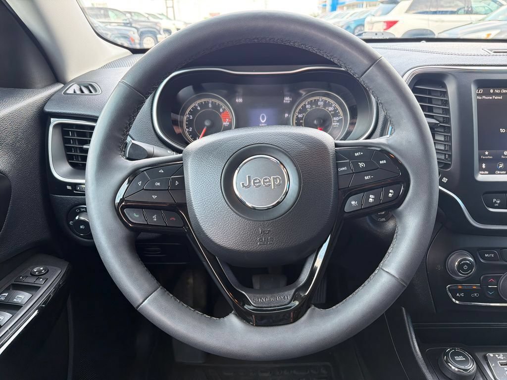 Used 2023 Jeep Cherokee Altitude Lux AWD/4WD image 14