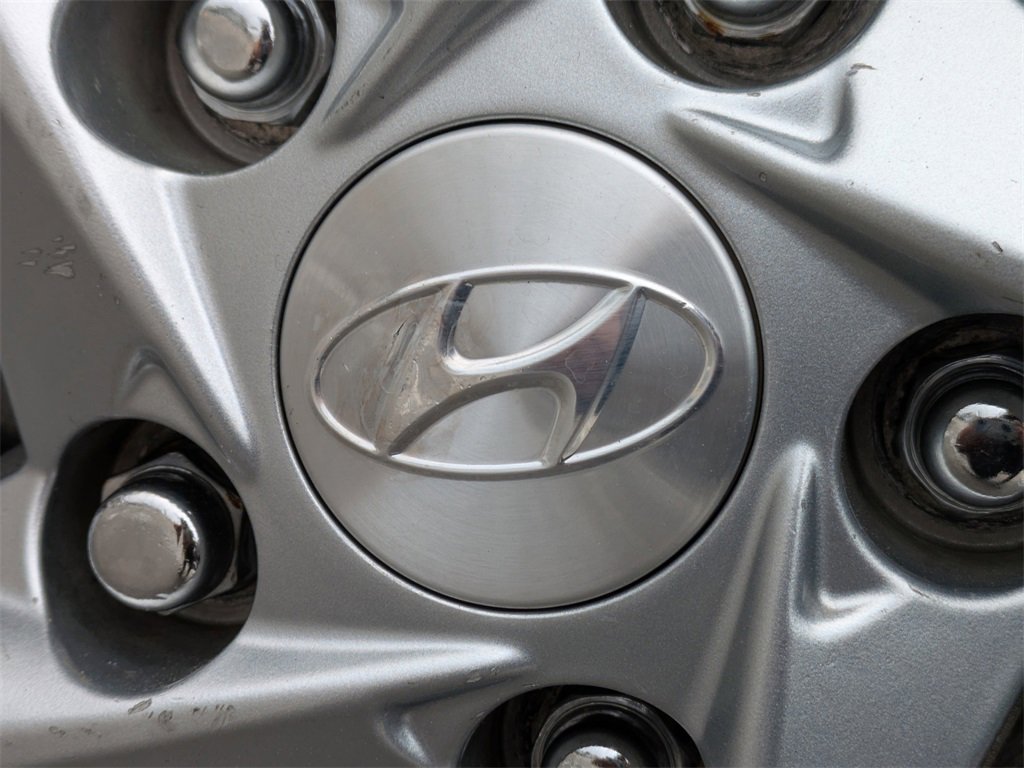 Used 2019 Hyundai Elantra SE w/ Cargo Package image 13