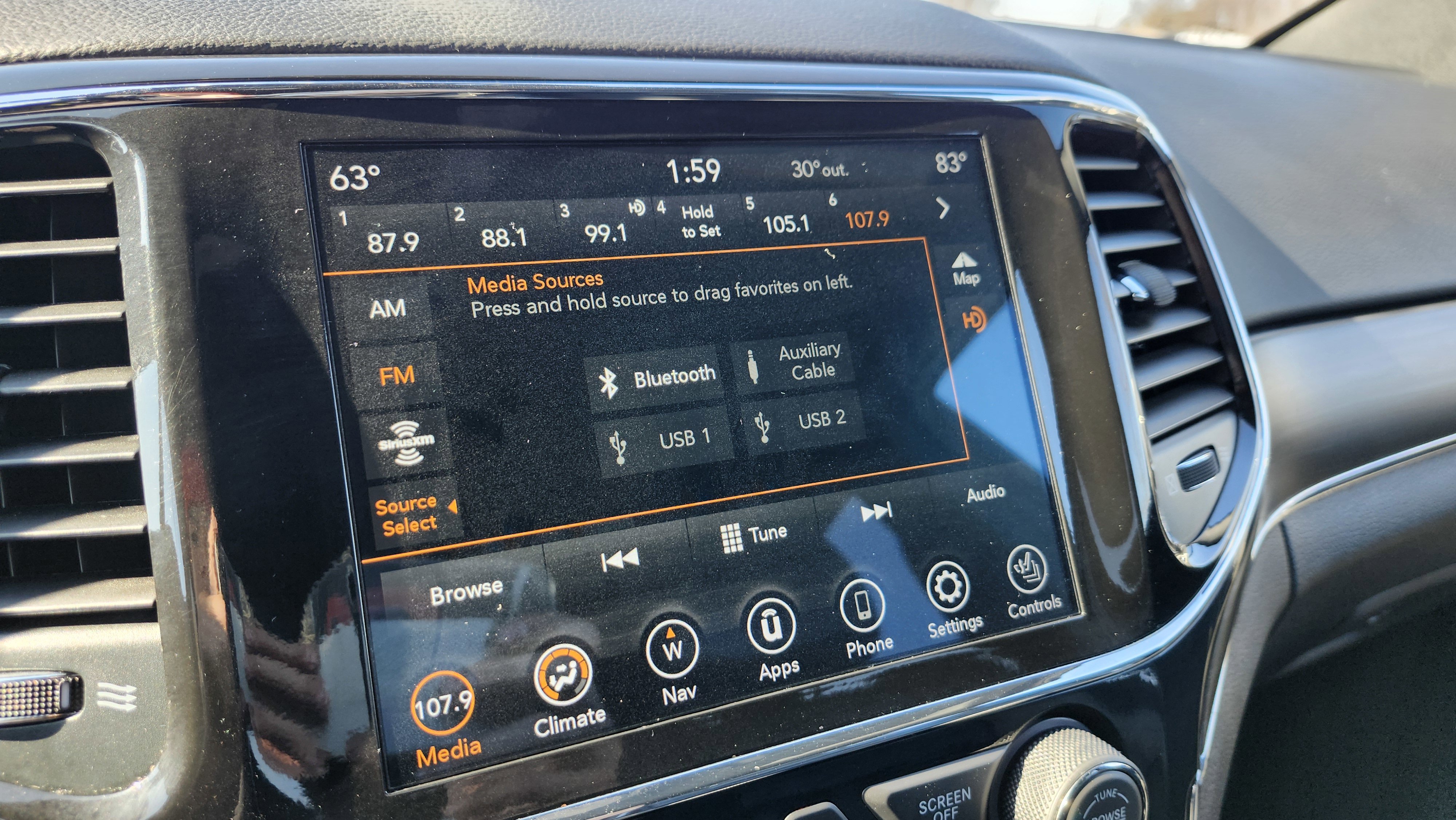 Used 2022 Jeep Grand Cherokee Limited image 8