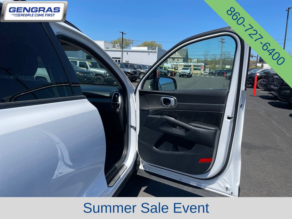 Used 2023 Kia Sorento SX AWD/4WD image 9