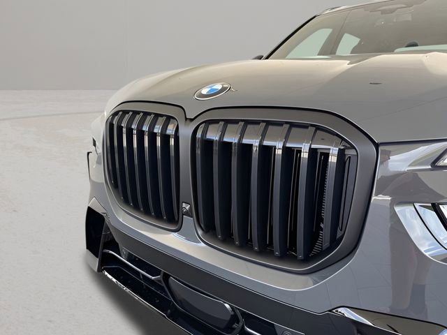 Certified 2026 BMW X7 xDrive40i w/ M Sport Package AWD/4WD image 10