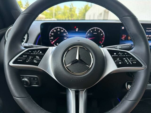Certified 2026 Mercedes-Benz GLB 250 image 27