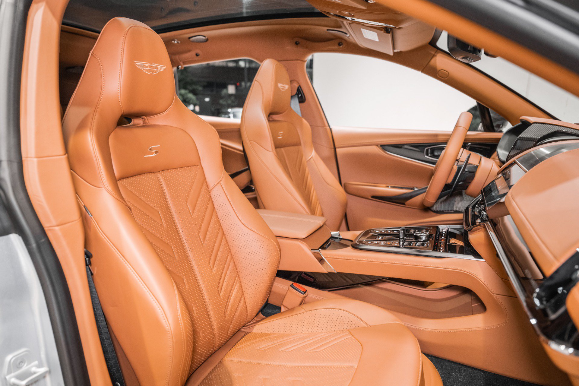 New 2026 Aston Martin DBX 707 AWD/4WD image 22