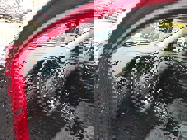 Used 2018 Nissan Rogue Sport SL w/ SL Premium Package image 14