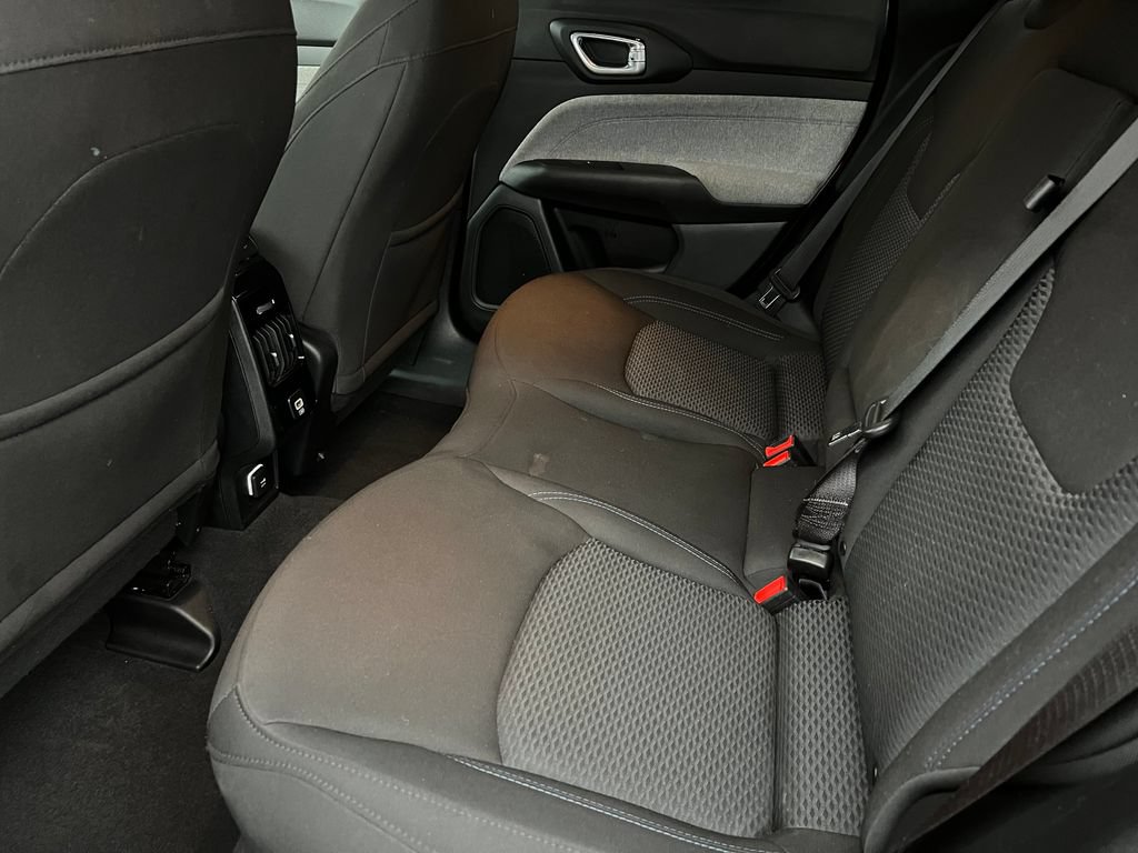 Used 2023 Jeep Compass Sport AWD/4WD image 12
