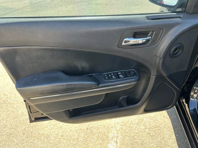 Used 2014 Dodge Charger SE w/ Connectivity Group RWD image 17