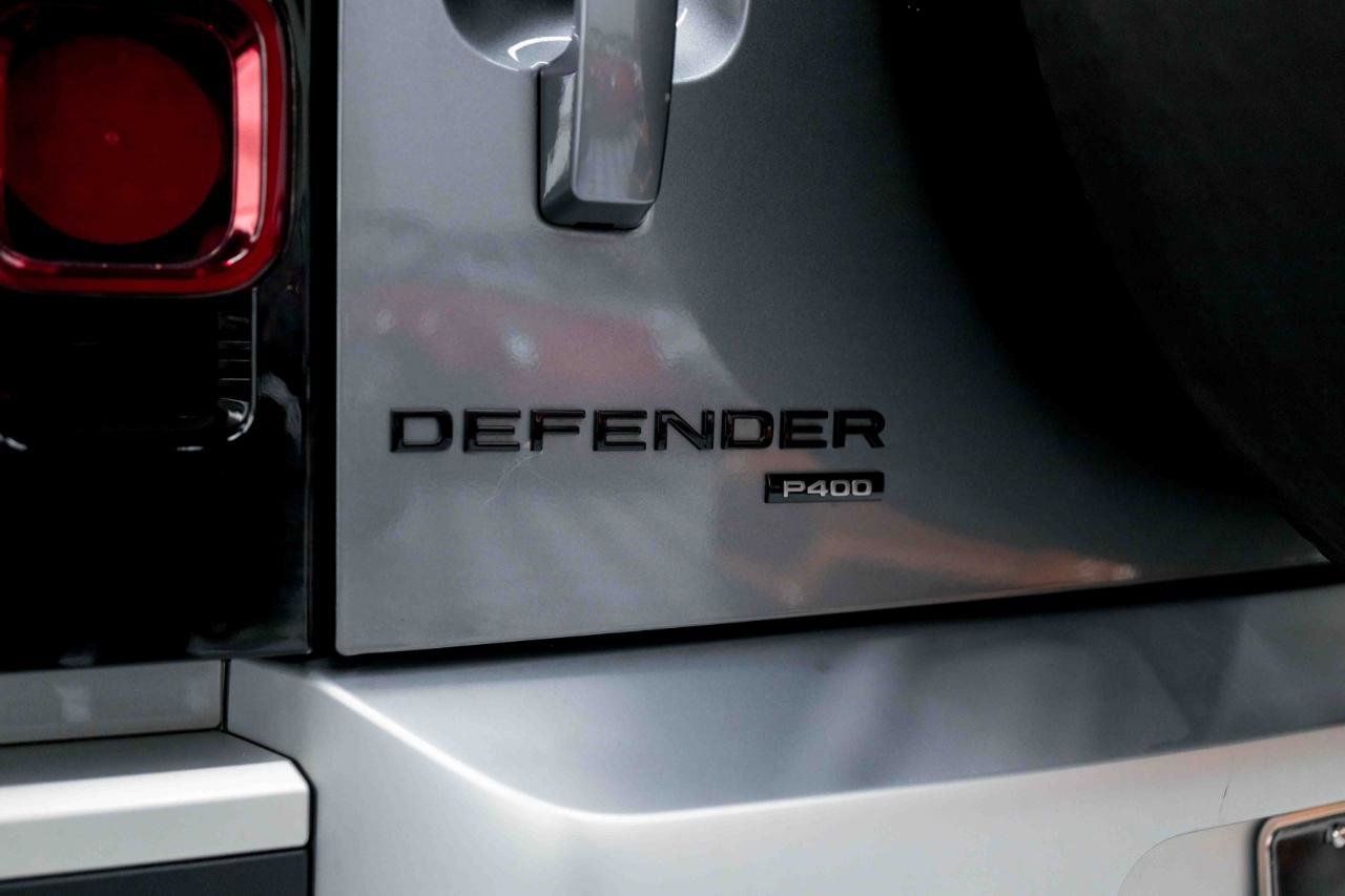 Used 2023 Land Rover Defender 130 SE image 29