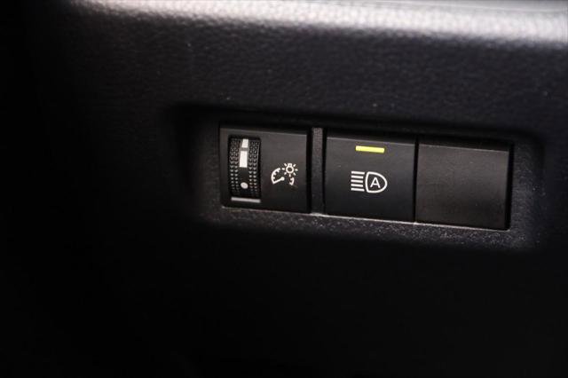 Certified 2023 Toyota RAV4 LE AWD/4WD image 19