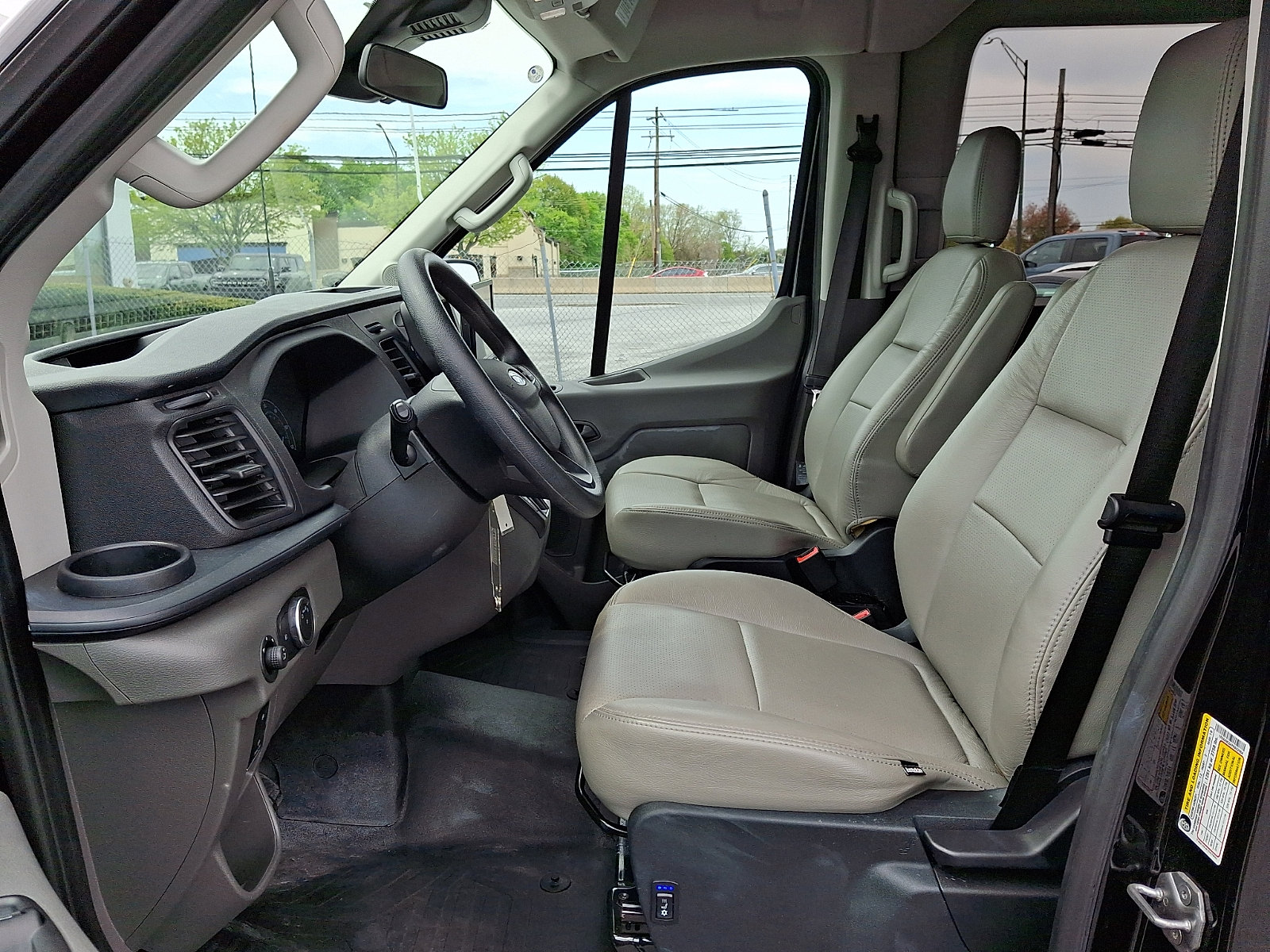 Used 2023 Ford Transit 350 XL AWD/4WD image 13