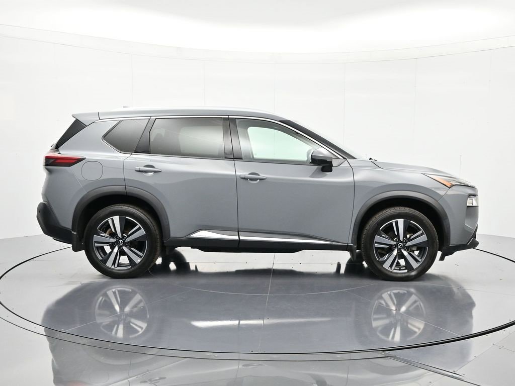 Used 2022 Nissan Rogue SL image 4
