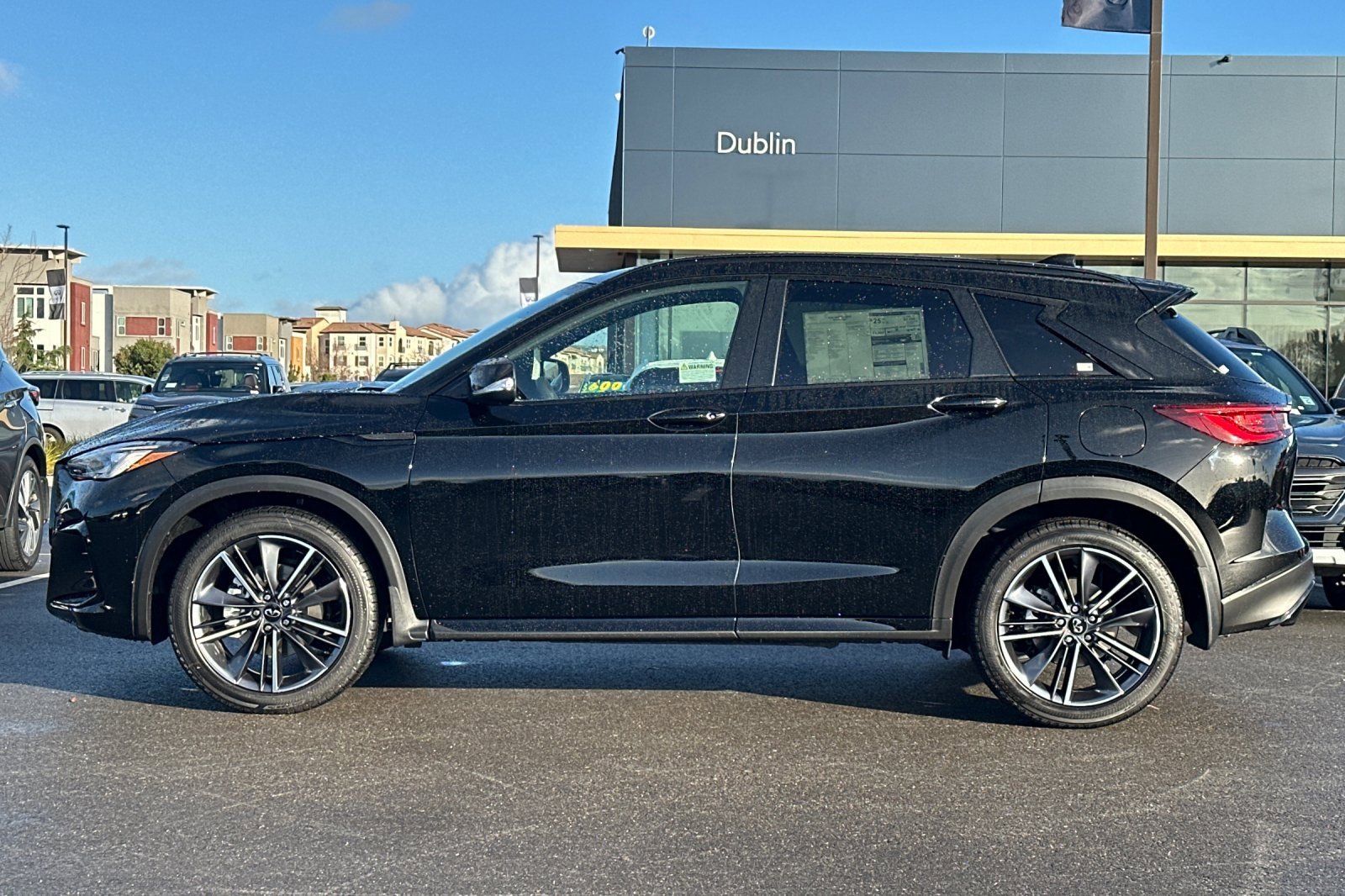 New 2025 INFINITI QX50 Sport image 2