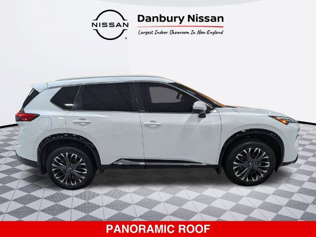 Certified 2024 Nissan Rogue Platinum w/ Platinum Premium Package AWD/4WD image 2