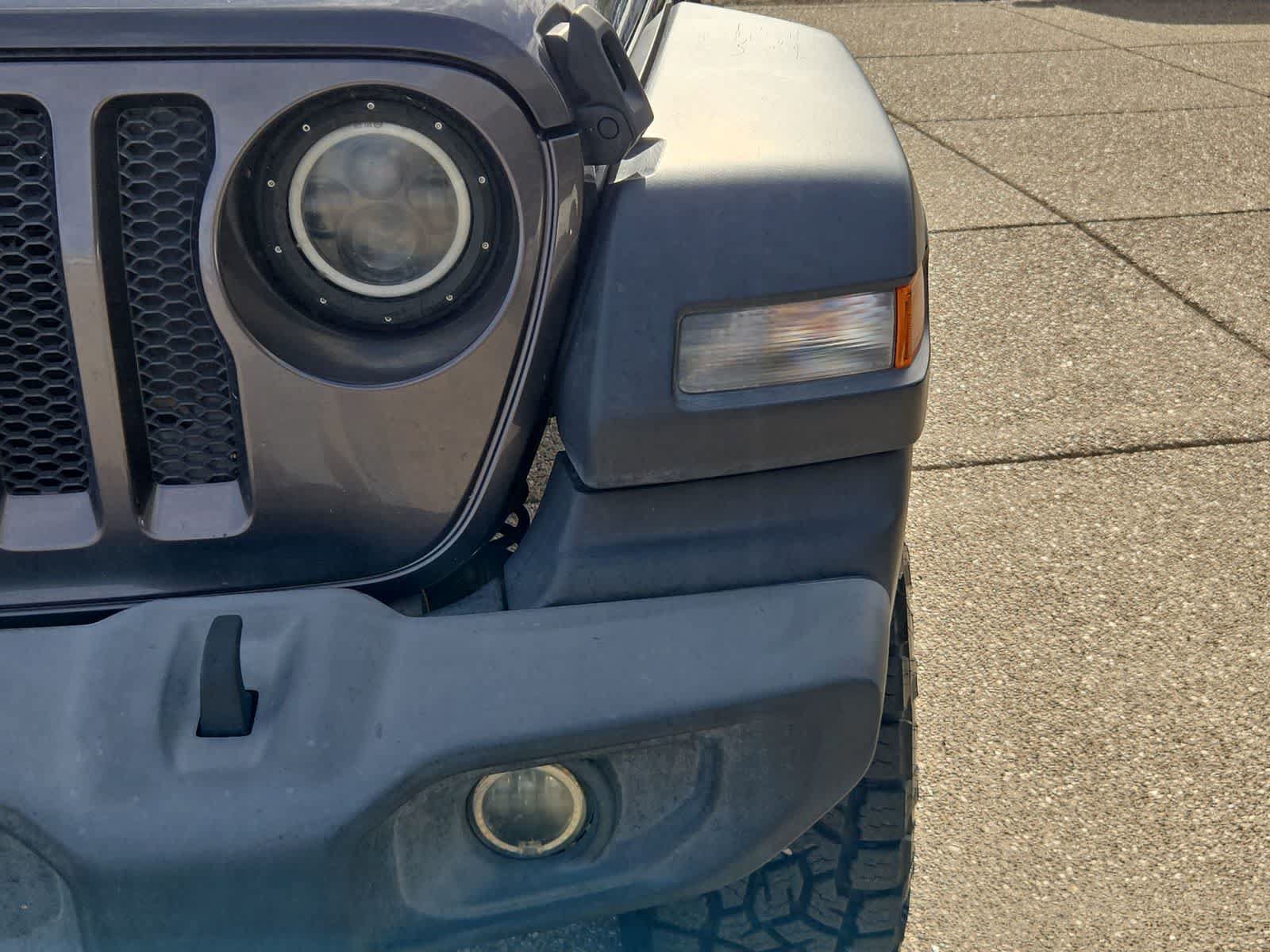 Used 2018 Jeep Wrangler Unlimited Sport AWD/4WD image 11