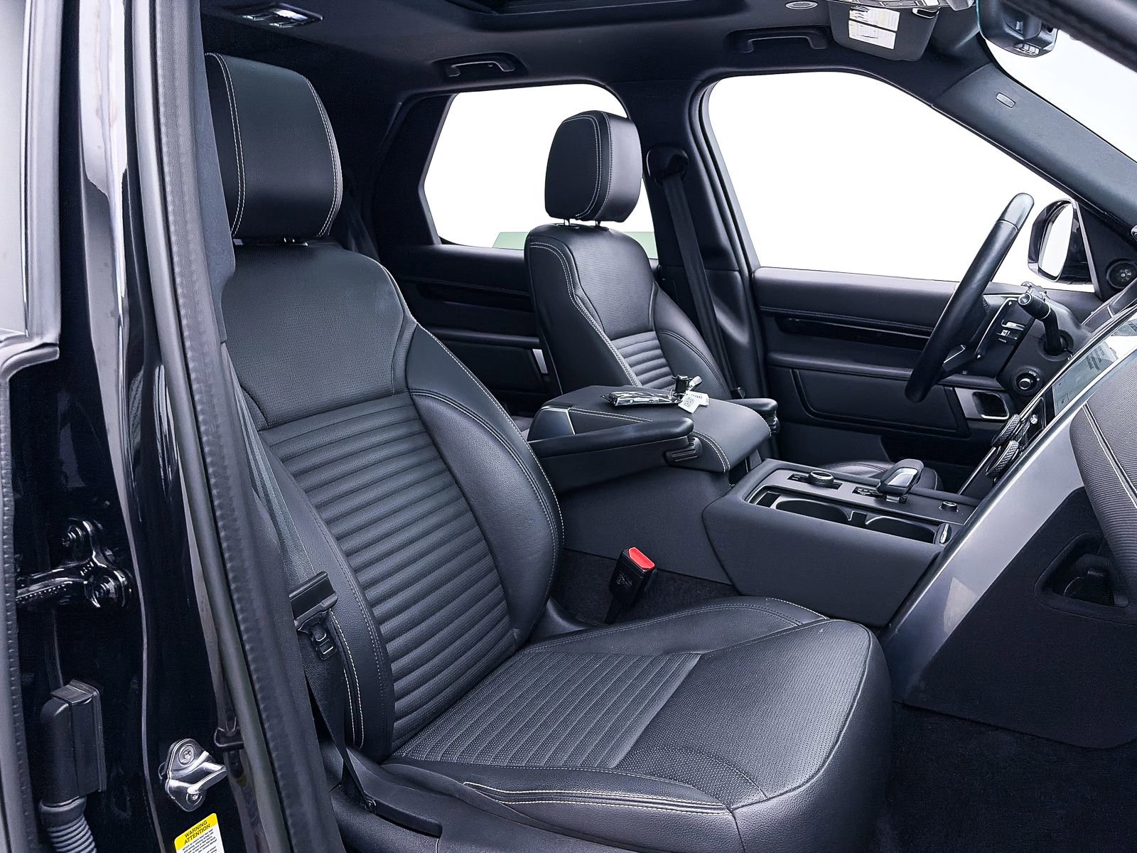 Used 2023 Land Rover Discovery S R-Dynamic AWD/4WD image 39