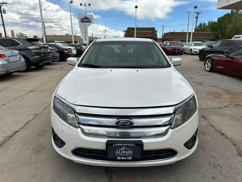Used 2010 Ford Fusion SE FWD image 2