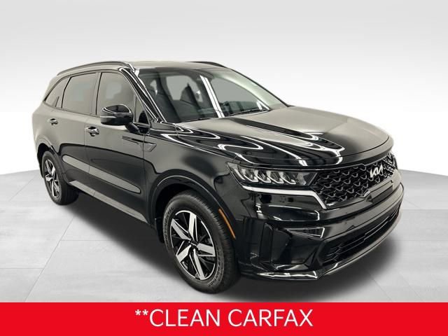 Used 2023 Kia Sorento S image 2