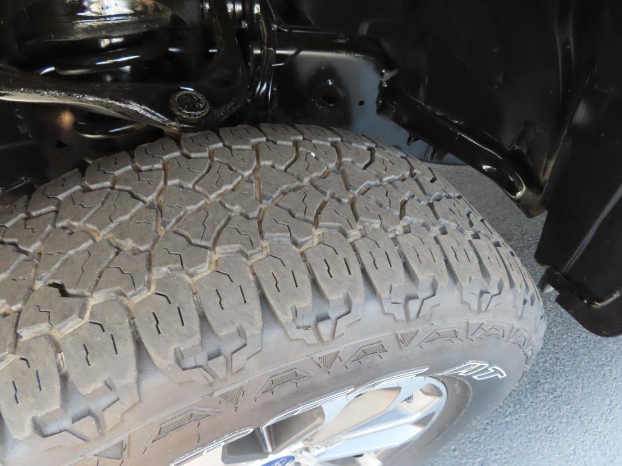 Used 2018 Ford F150 XLT w/ Equipment Group 302A Luxury image 12