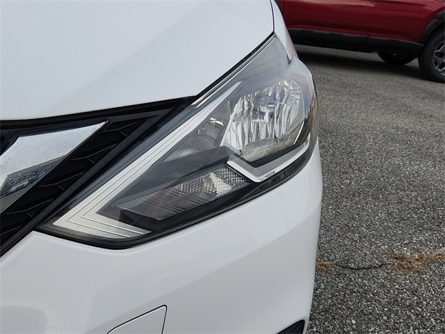 Used 2019 Nissan Sentra S image 9