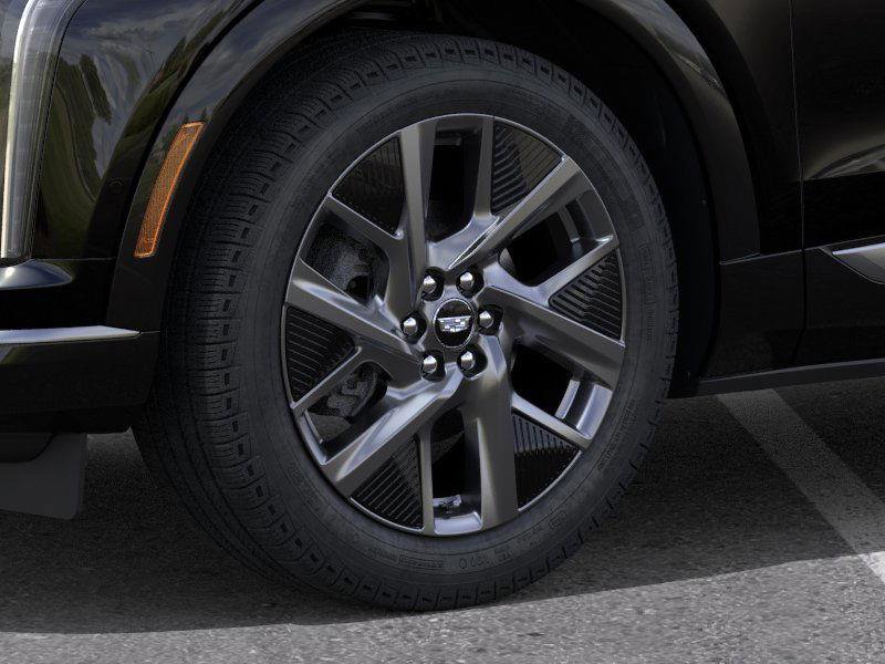 New 2026 Cadillac Optiq Luxury 1 image 10