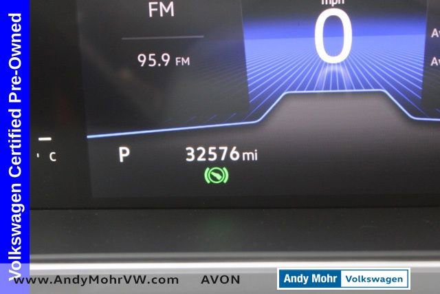 Used 2025 Volkswagen Jetta SE image 33