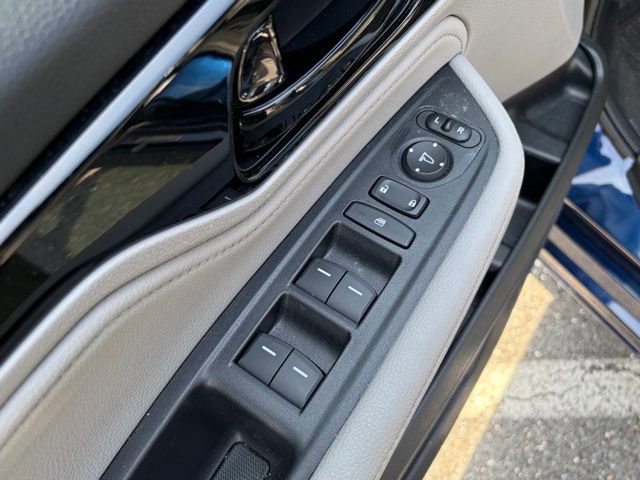 Used 2023 Honda Odyssey Touring image 13