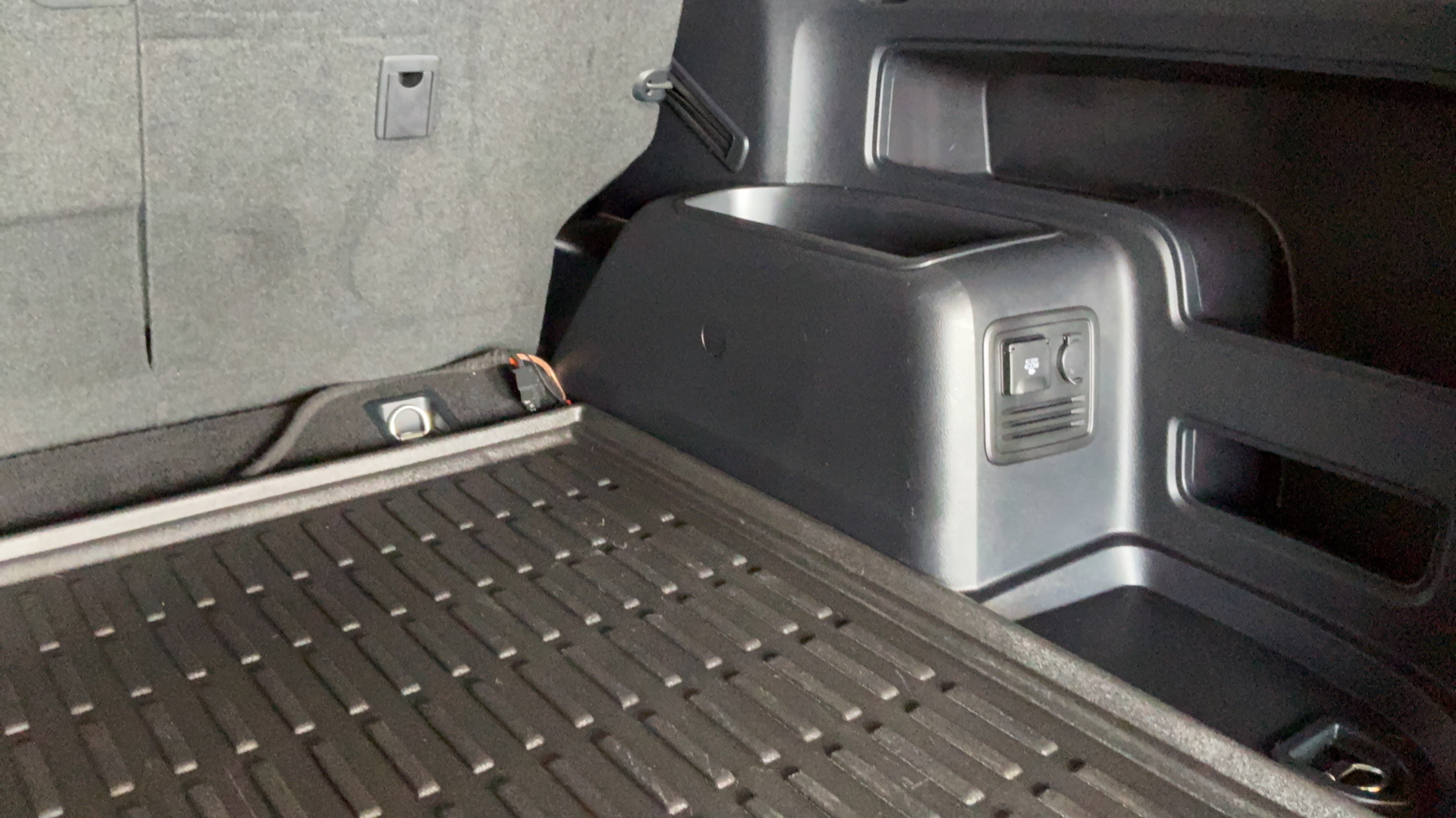 Certified 2024 Toyota 4Runner SR5 RWD image 30