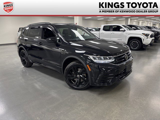 Used 2024 Volkswagen Tiguan SE R-Line image 1