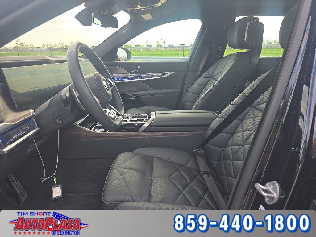 Used 2026 BMW 740i xDrive AWD/4WD image 5